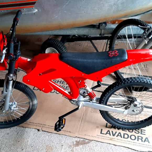 Bycicle dirt bike - Picture 1 of 5